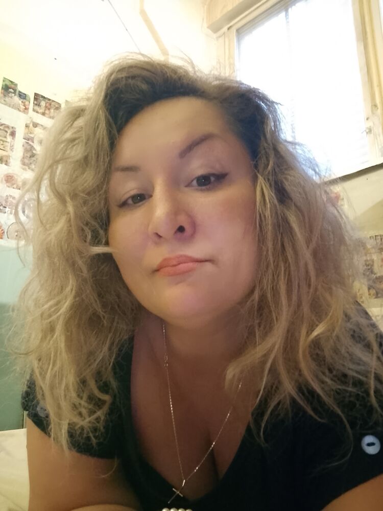  53137735  Lena, 38 ,    