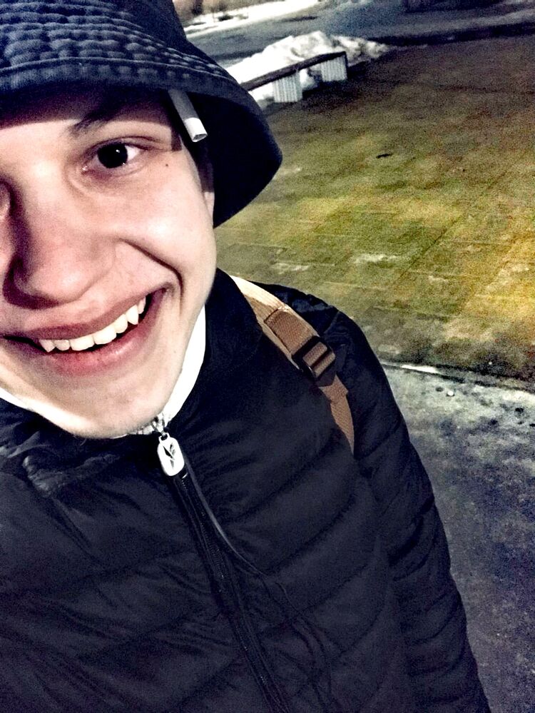  30419525  , 22 ,    