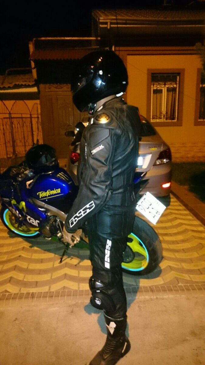  ,   NIK, 40 ,     , c 
