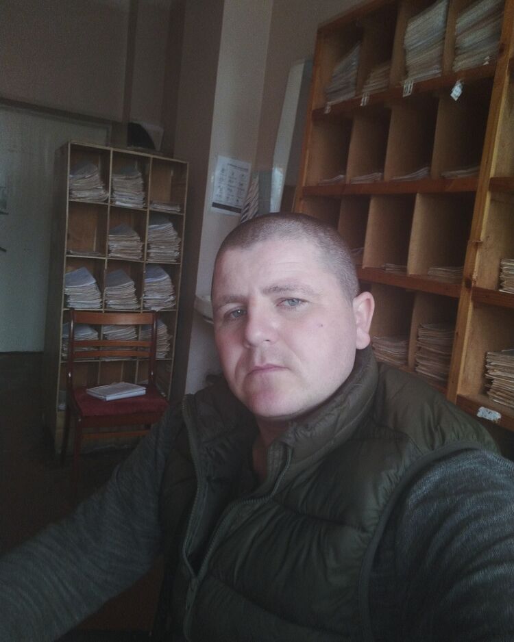  43096065  , 37 ,    