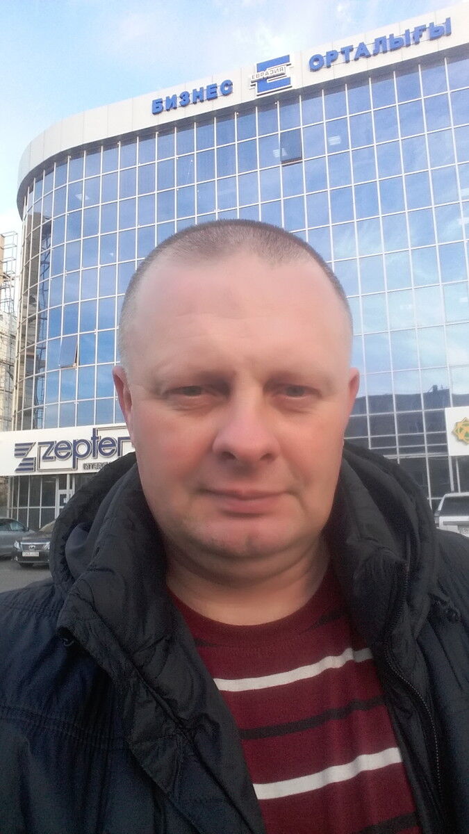  18639195  Yuriy, 45 ,    