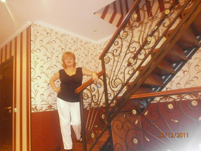  7573555  Anna, 54 ,    