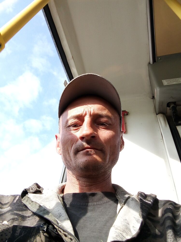  35882985  , 43 ,    
