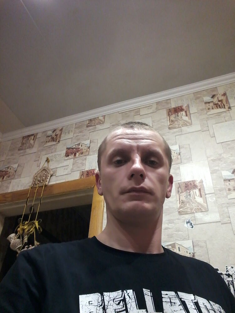  24377075  Denis, 38 ,    