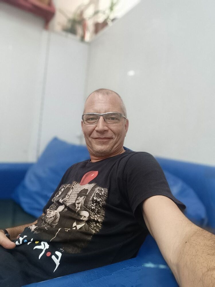  52762315  AlexK, 46 ,    --