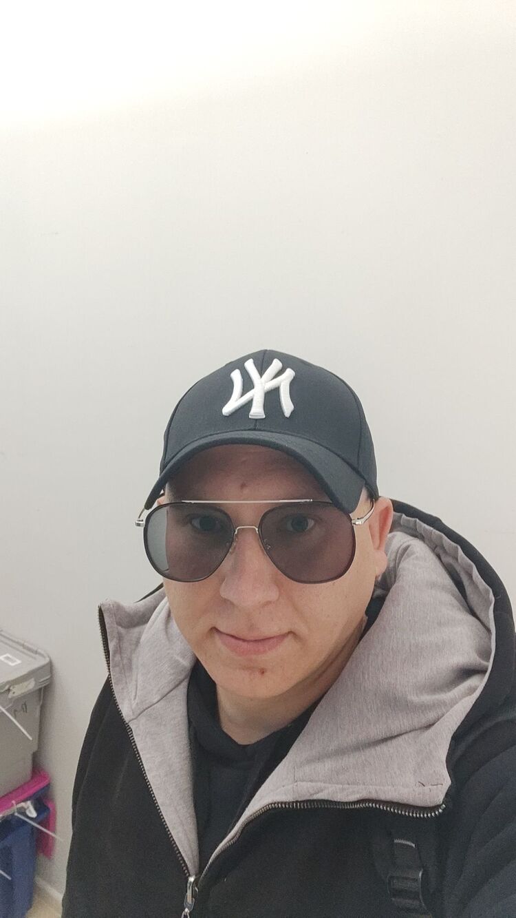  ,   Oleg, 33 ,  