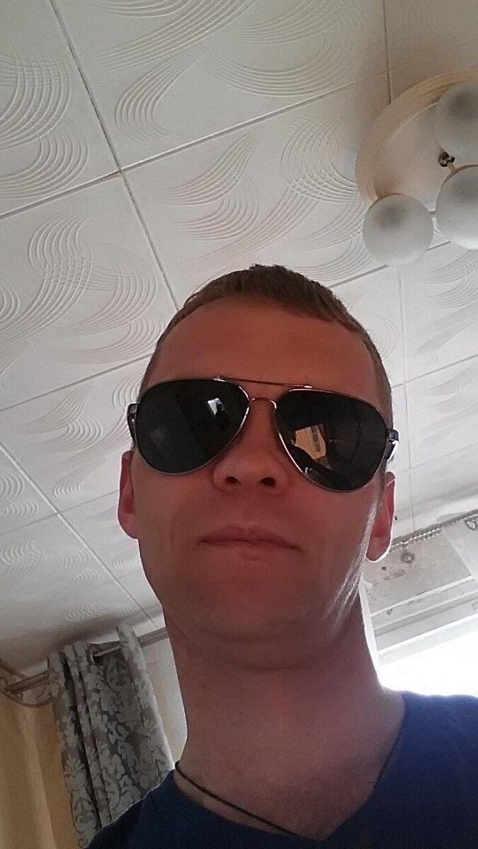  ,   Sergei, 43 ,   ,   , c 