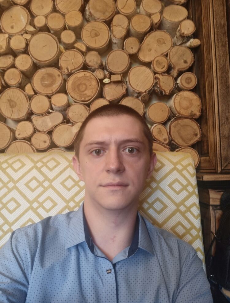  43617905  , 34 ,    