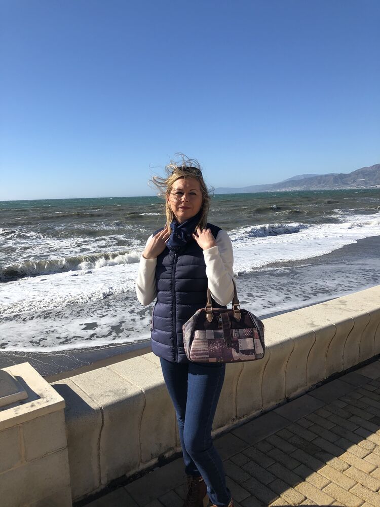  Almeria,   Tania, 49 ,   c , 