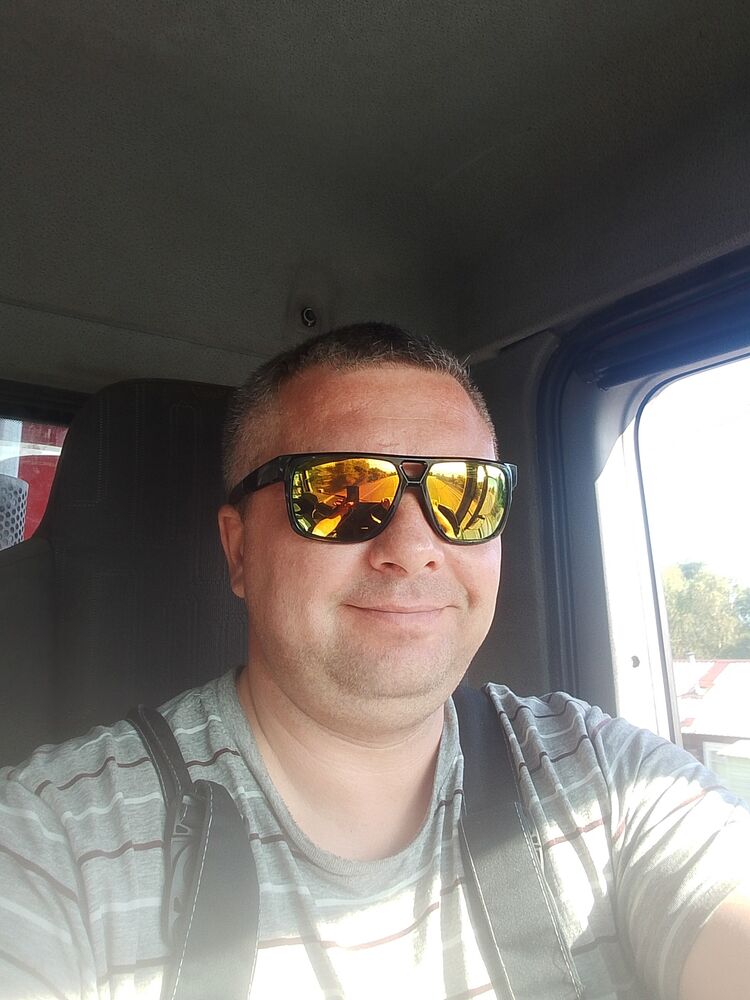  53098635  , 40 ,    