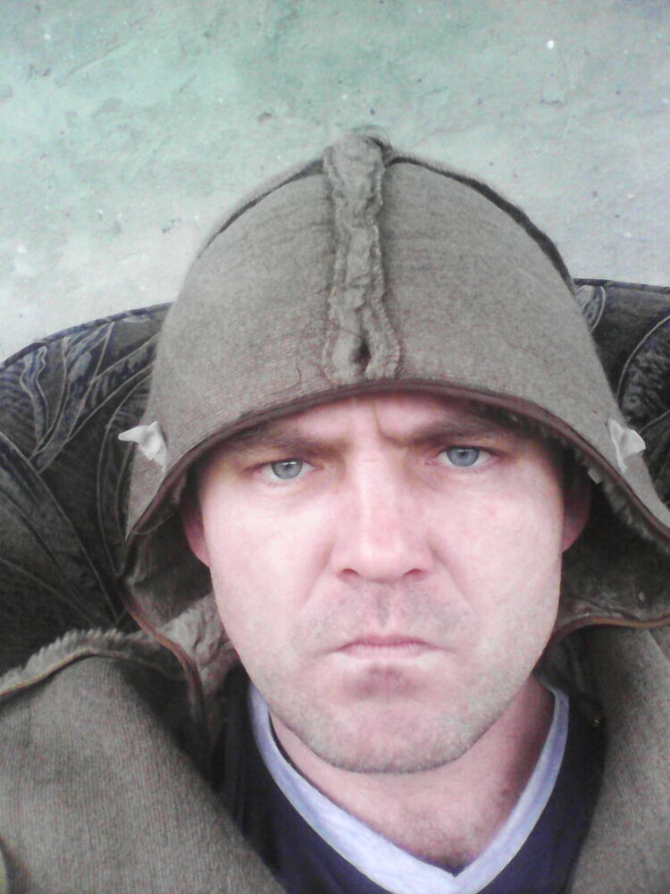  7637955  Andrej, 42 ,    
