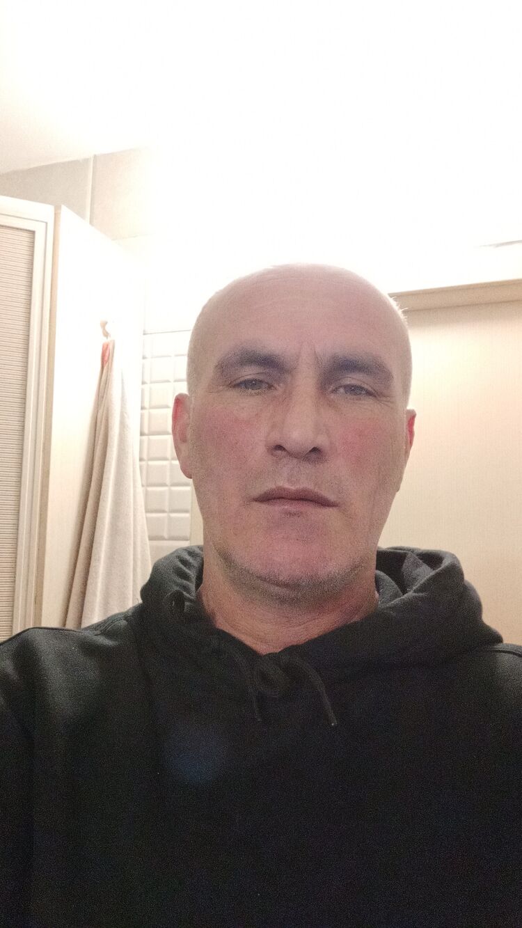  49962785  Kenan, 52 ,    