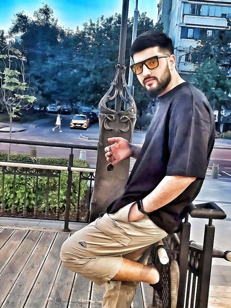  36844565  Romiz, 25 ,    