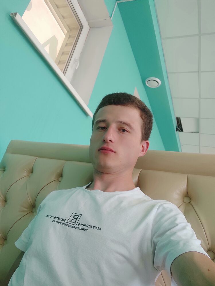  38768025  Ulugbek, 26 ,    