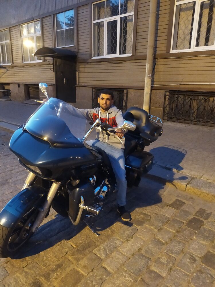  28037515  Kurbonali, 33 ,    -