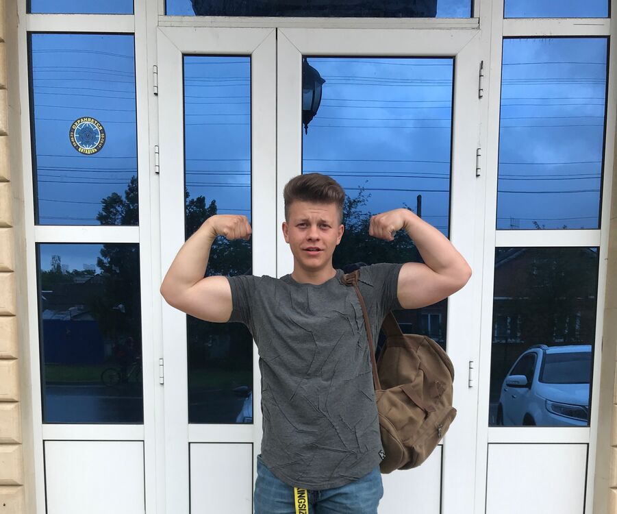  ,   Nikolay, 24 ,  