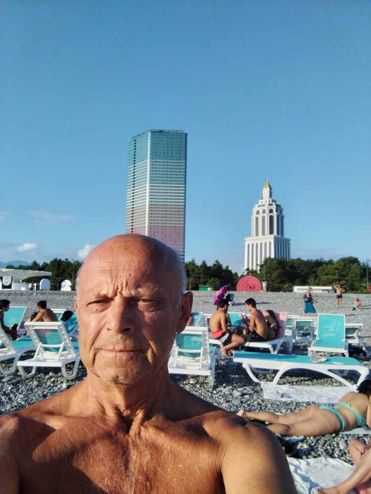  53178075  , 69 ,    