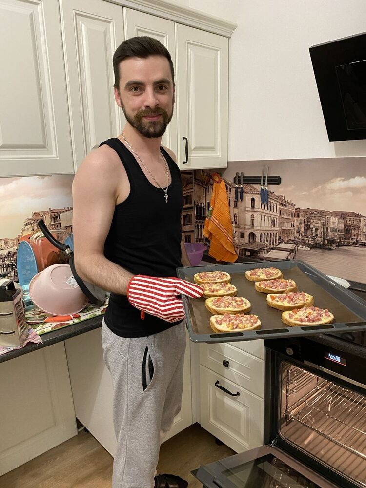  28455215  Gentlemenn, 33 ,    -