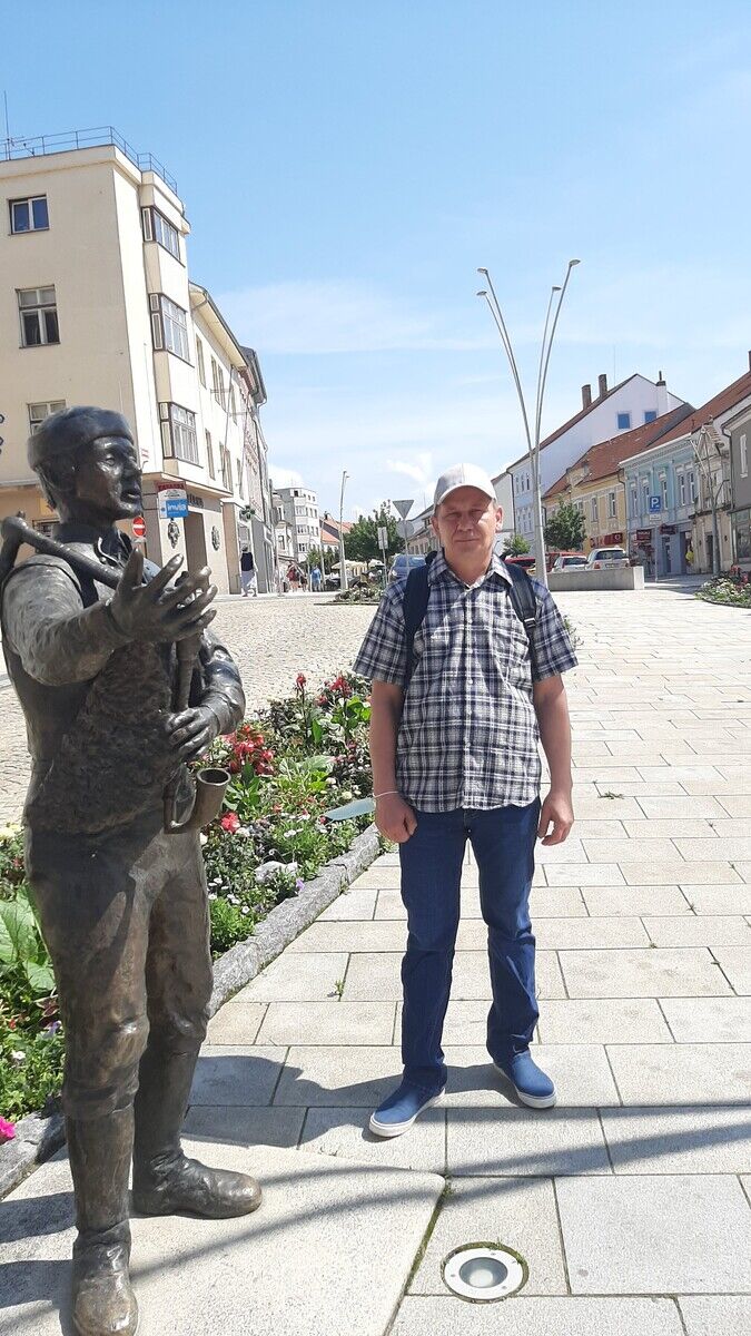  ,   Serghei, 49 ,     , c 