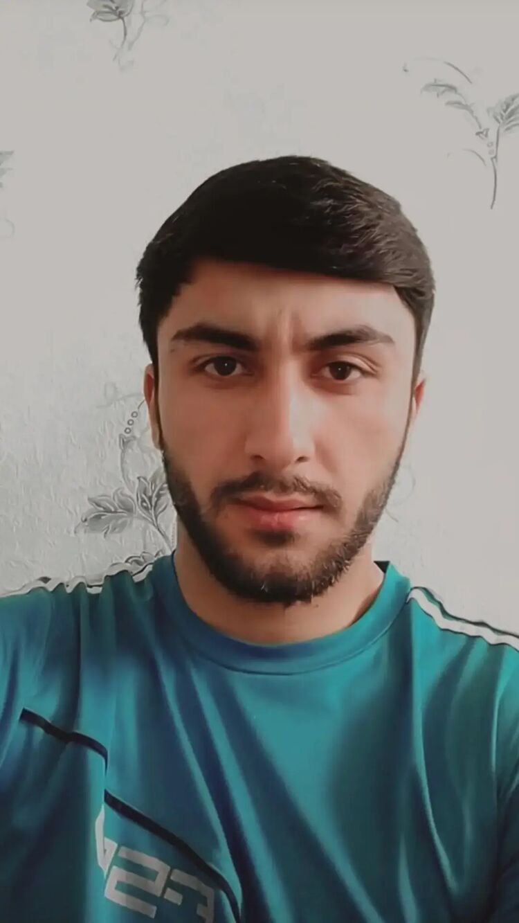  27201255  Maks, 26 ,    