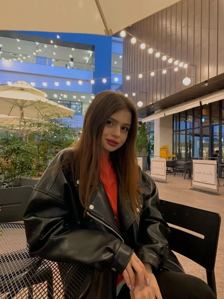  48215155  Katya, 24 ,    -