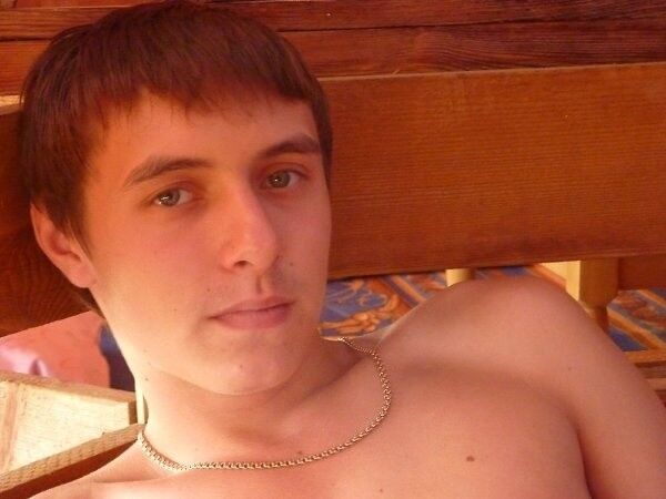  19496435  Qwerty, 40 ,    -