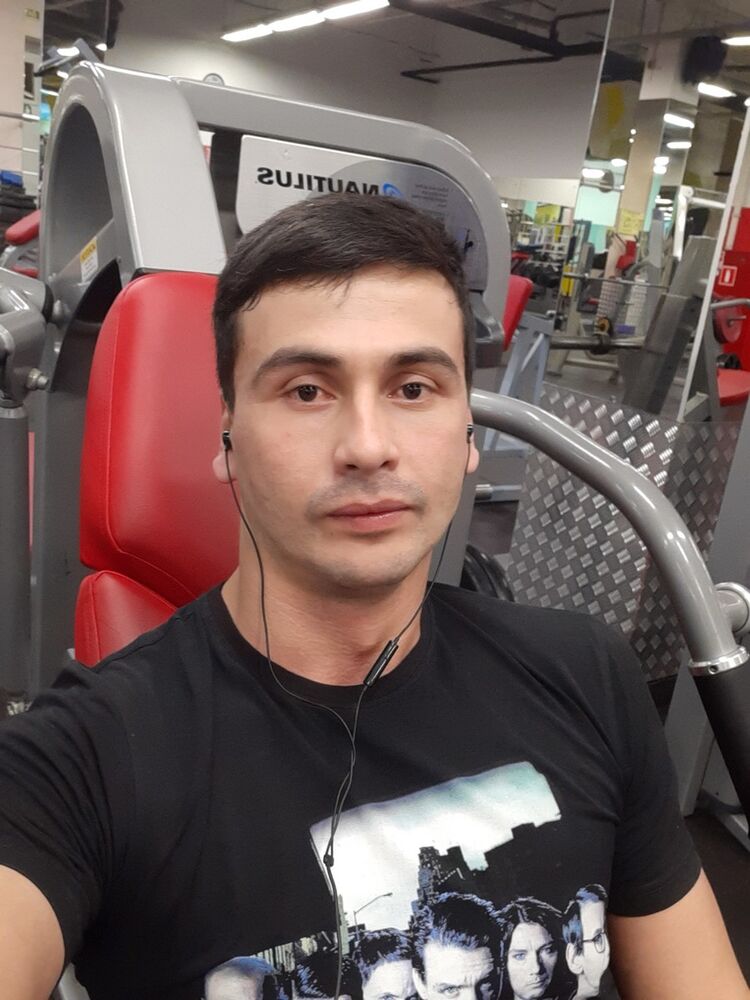  18726475  Farid, 35 ,    