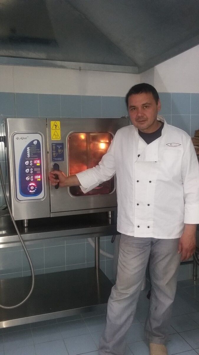  ,   Shuhrat, 55 ,   ,   , c 
