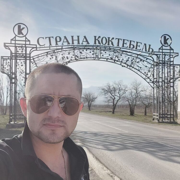  40458045  Aleksandr, 37 ,    