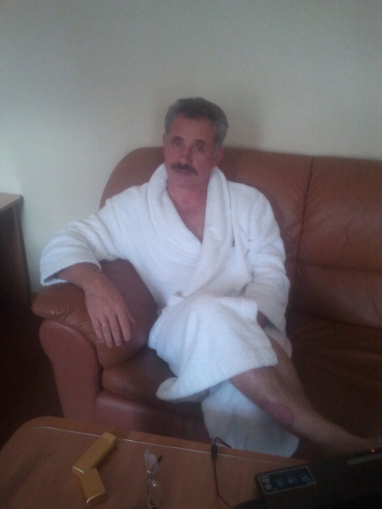  -,   Dron, 51 ,  