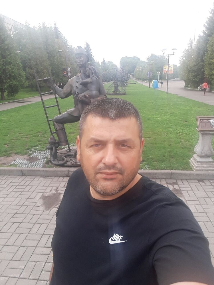  17416575  Tolik, 48 ,    