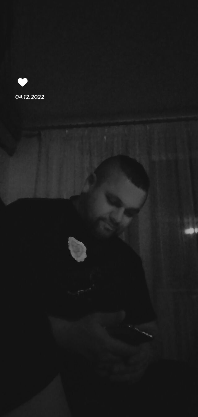  32353985  , 44 ,    