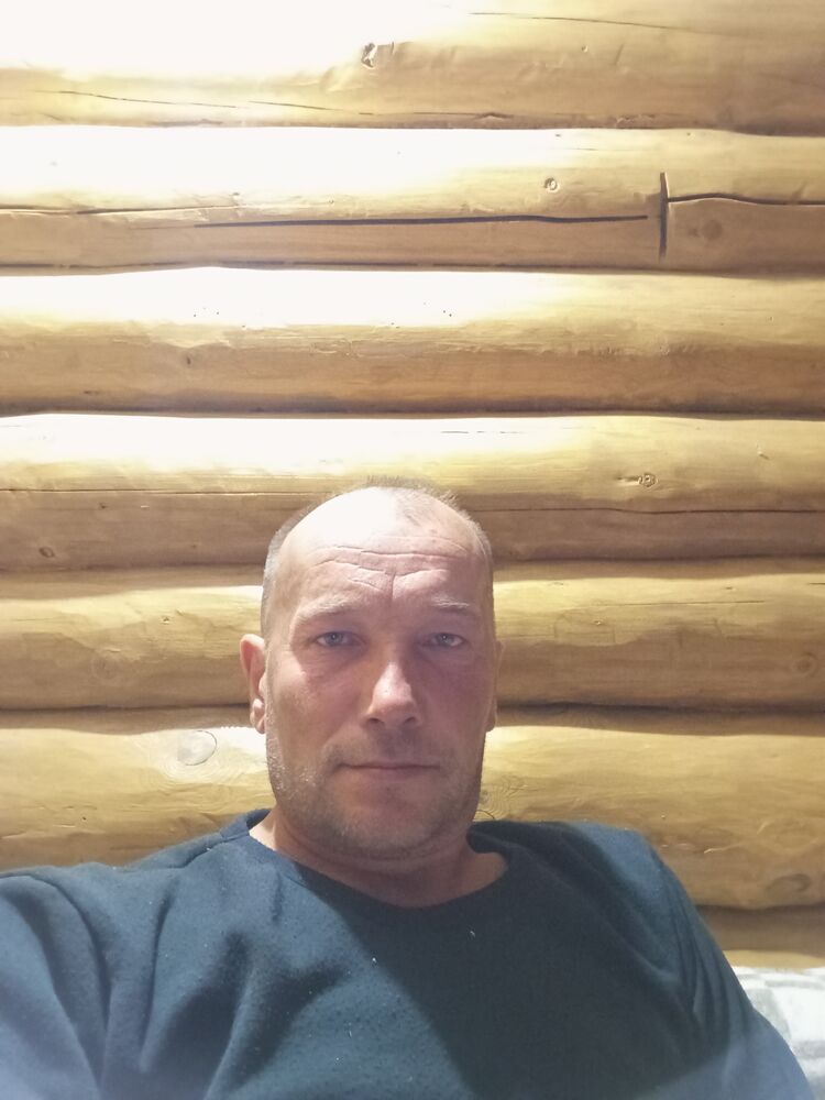  45004315  Alexey, 47 ,    