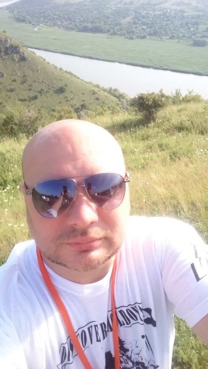  ,   Slava, 35 ,   ,   , c 