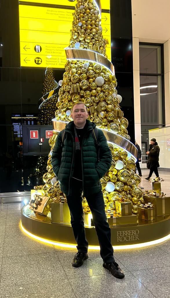  ,   Anton, 35 ,   ,   