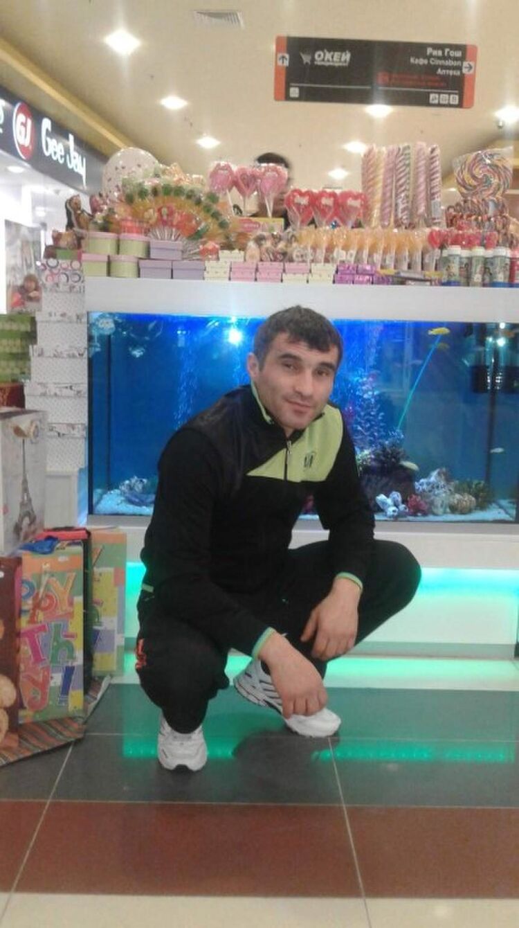  ,   Arman, 44 ,   ,   