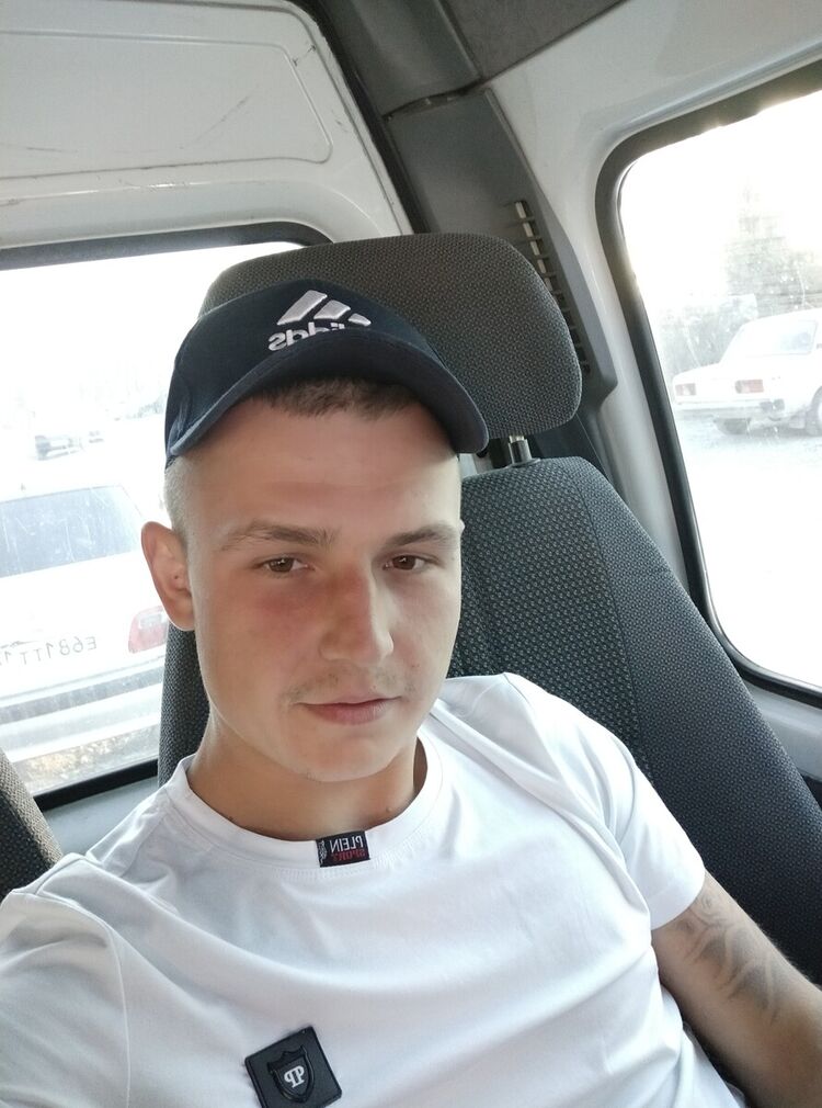  21104535  , 33 ,    