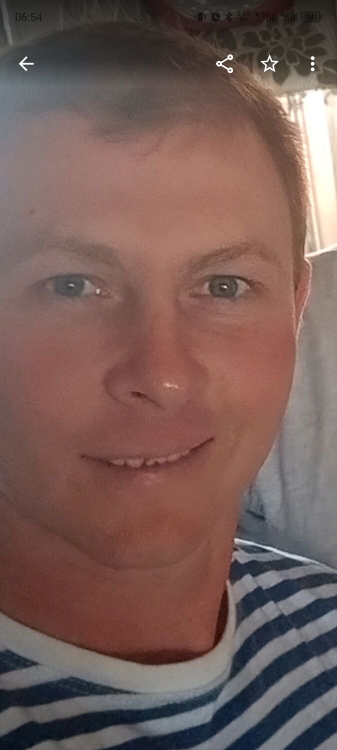  53962565  Pomik, 36 ,    