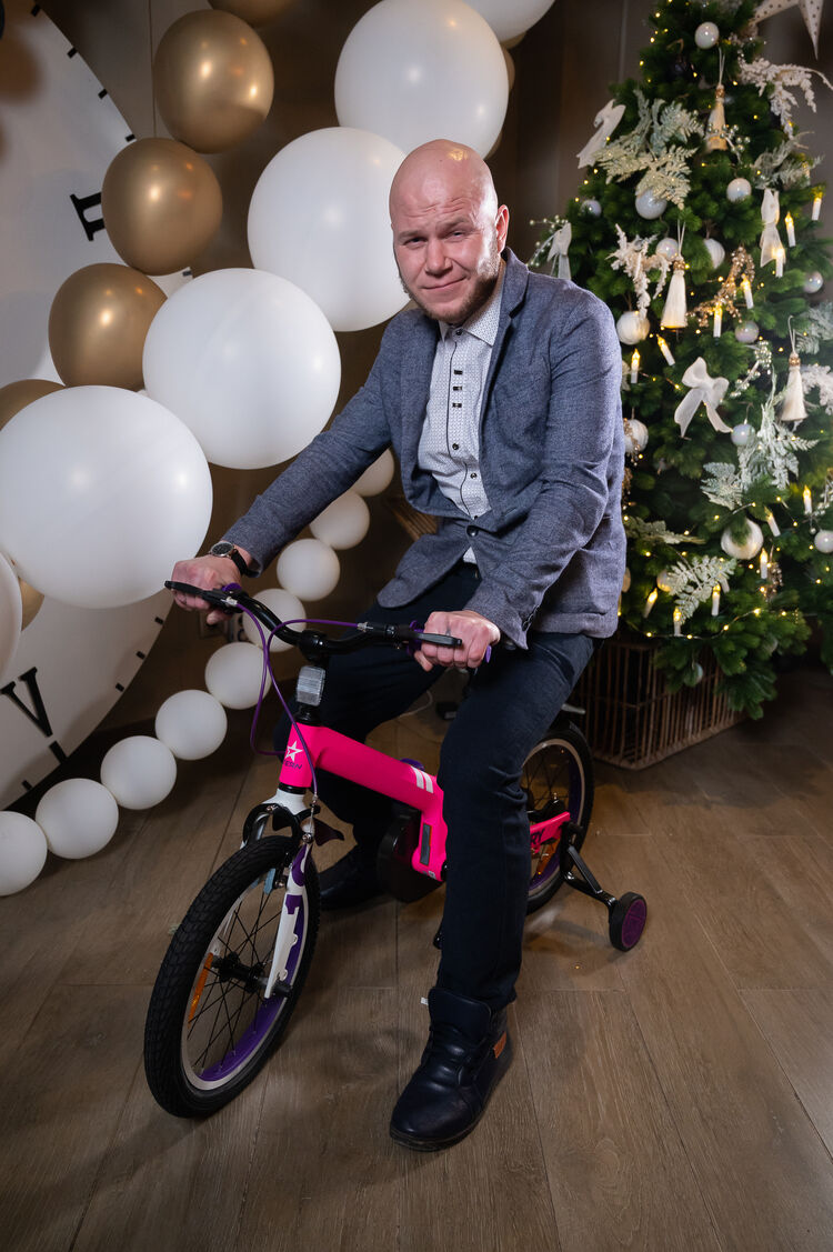   ,   Artem, 33 ,   ,   , c , 