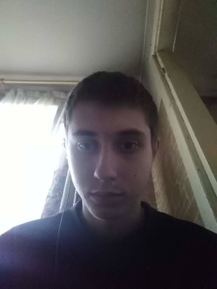  ,   Arturs, 27 ,   ,   , c , 