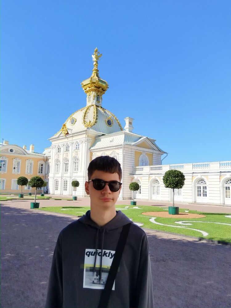  53589665  Ilya, 18 ,    -