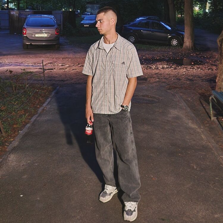  46748915  , 21 ,    