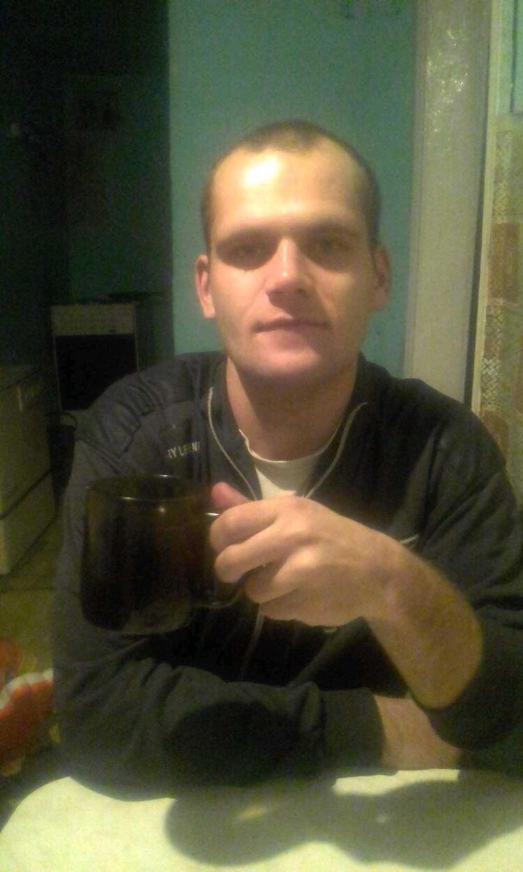  46749415  , 34 ,    