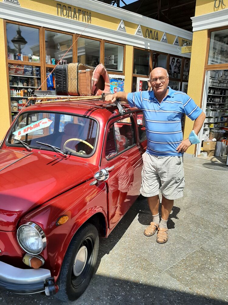  ,   Viktor s, 59 ,   ,   