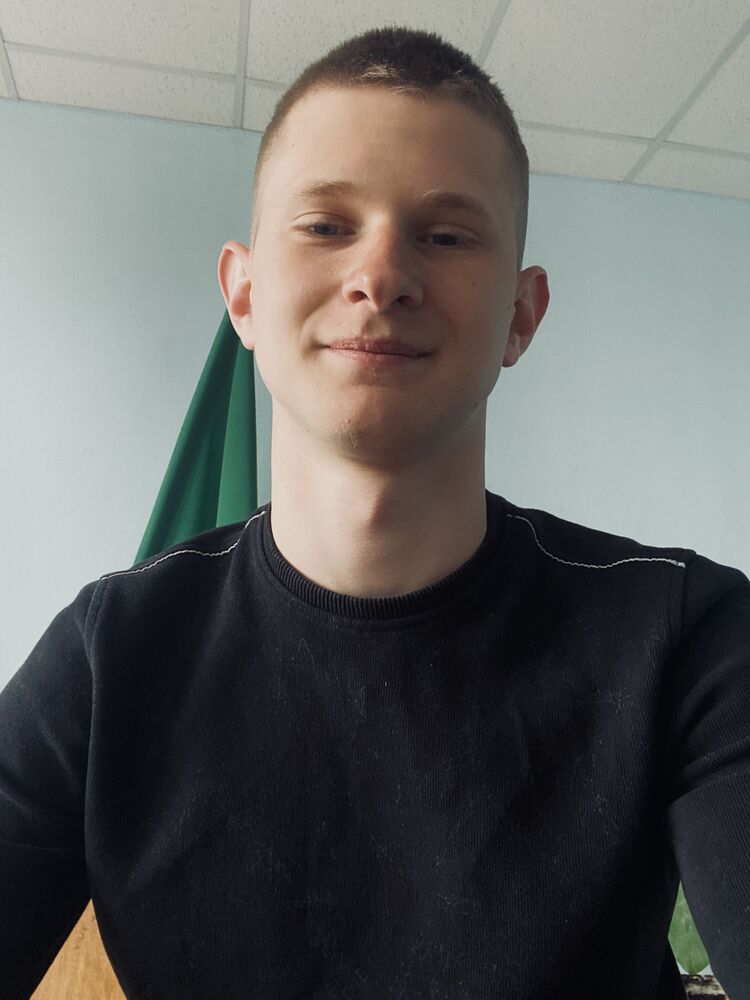  44060755  , 21 ,     