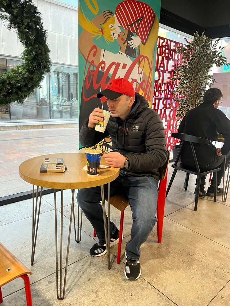  ,   Alex, 40 ,   ,   