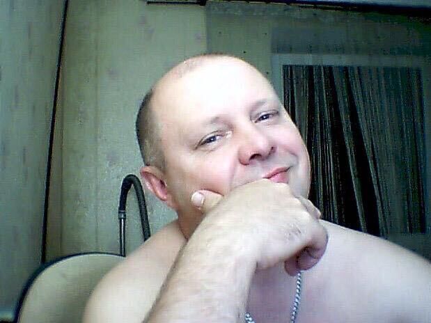  23391725  Alex, 49 ,    