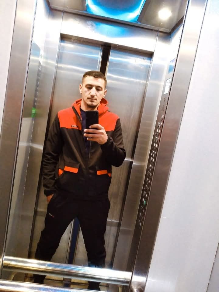  49270905  , 37 ,    