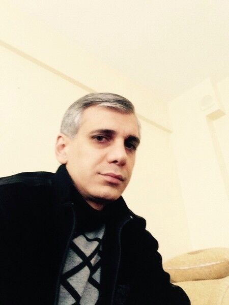  7749225  Artur, 47 ,    