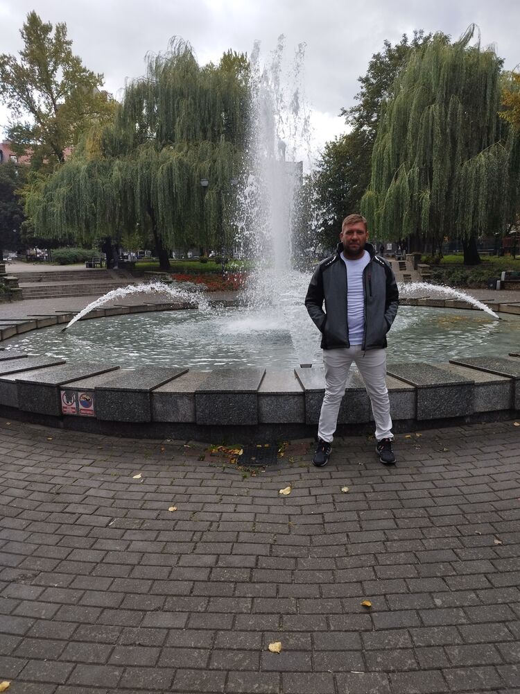  29959245  Vladimir, 41 ,    